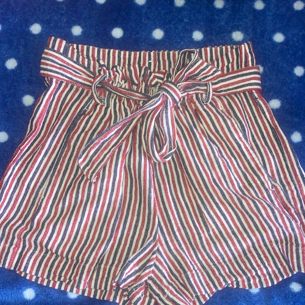 Indigo Rein Red/White/Blue Linen Blend High Rise (paperbag) Shorts M
